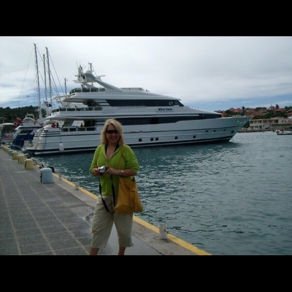 Meet your Posher, Sharon - Picture 1 of 1